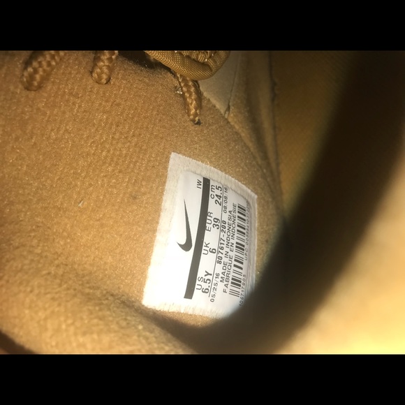 Nike Air Force 1 High 07’ LV8 Flax